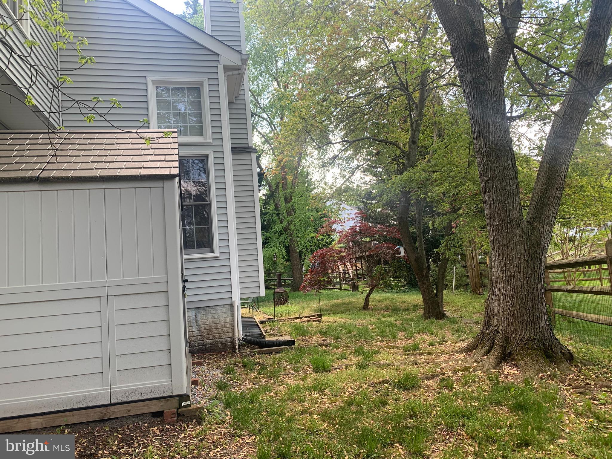 10202 Daylily Ct