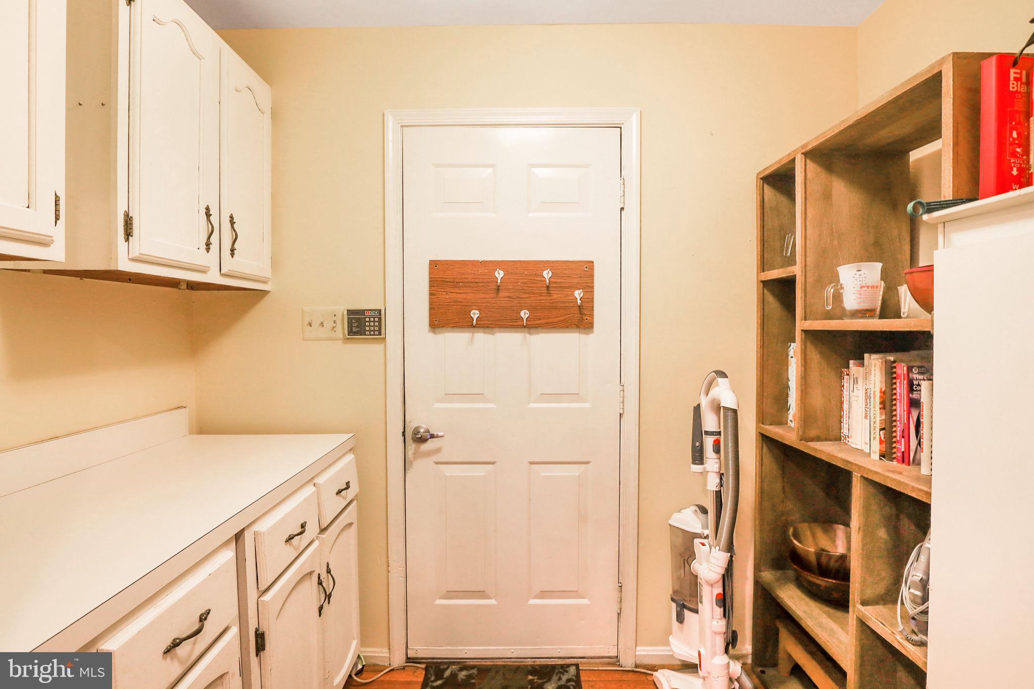 10202 Daylily Ct