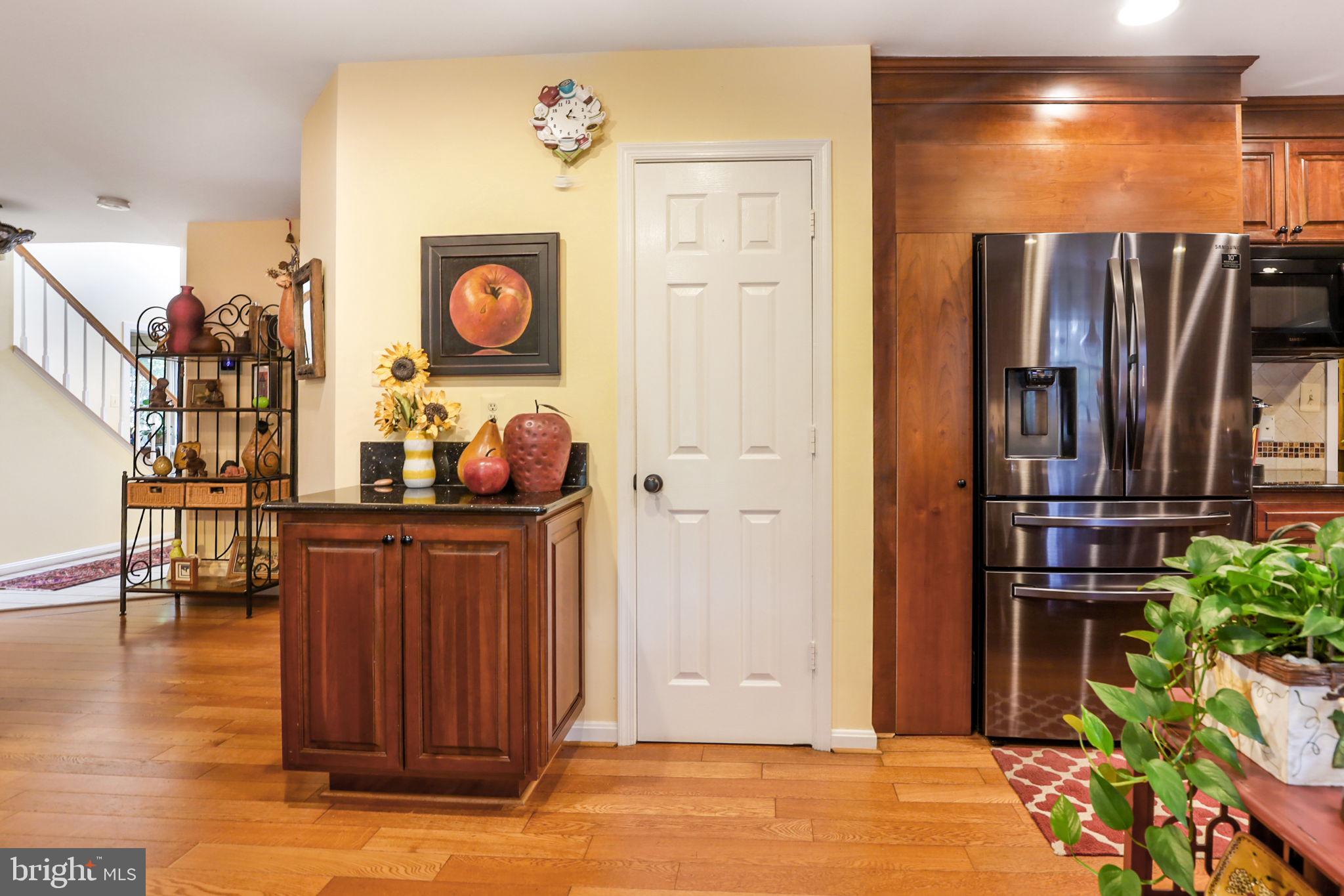 10202 Daylily Ct