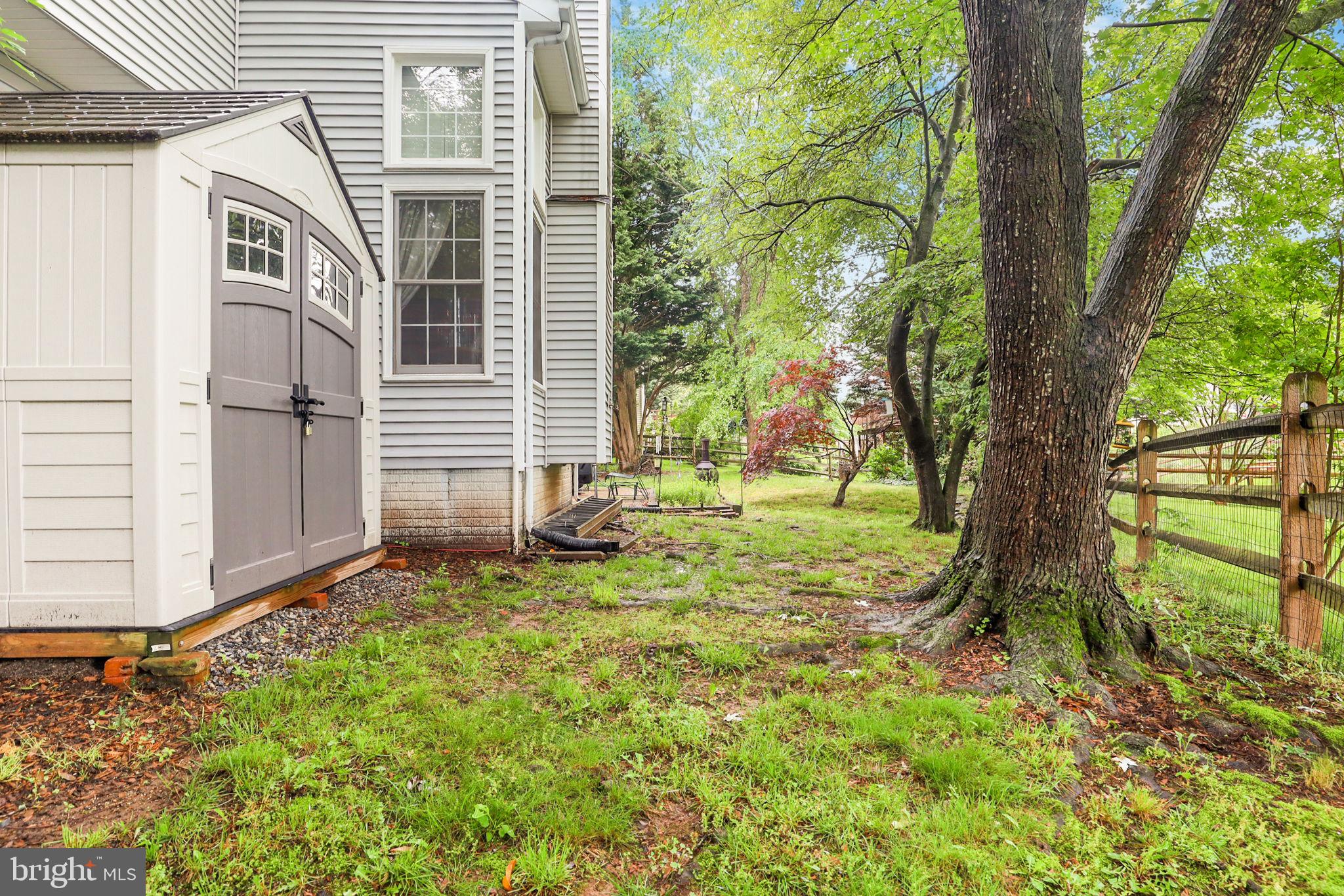 10202 Daylily Ct
