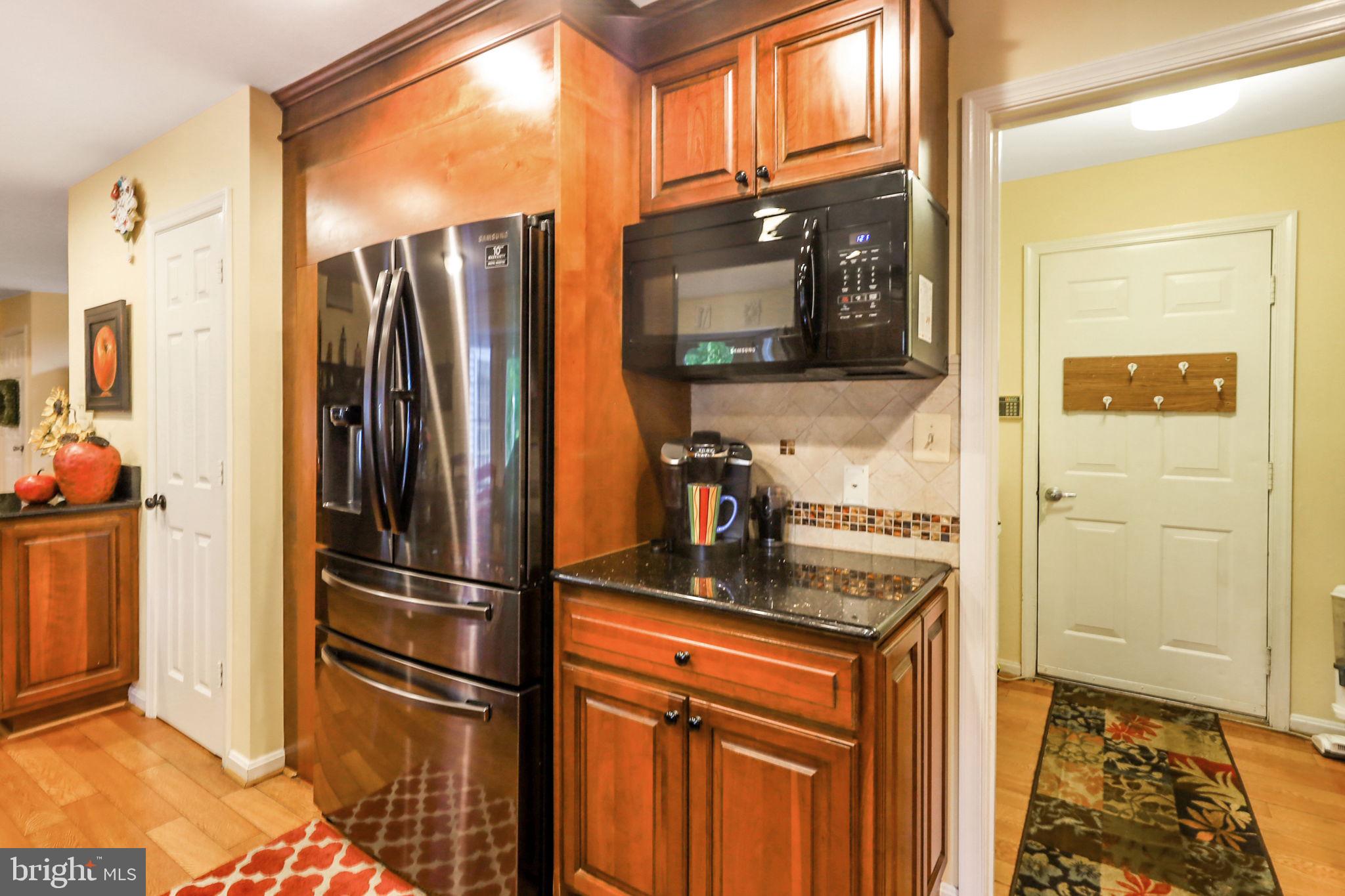 10202 Daylily Ct
