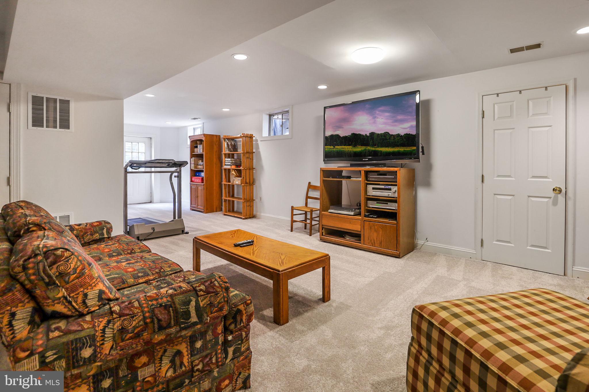 10202 Daylily Ct