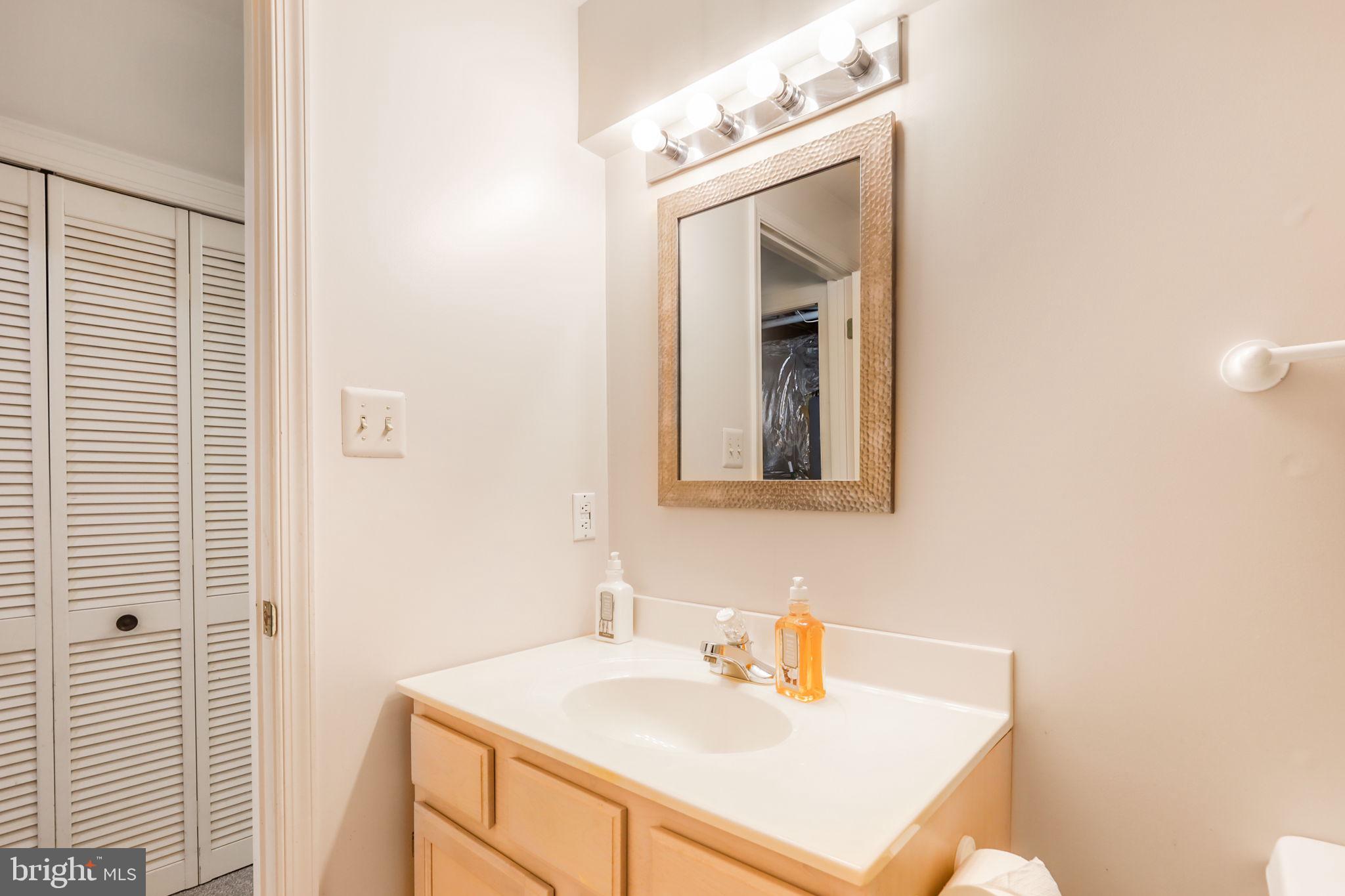 10202 Daylily Ct