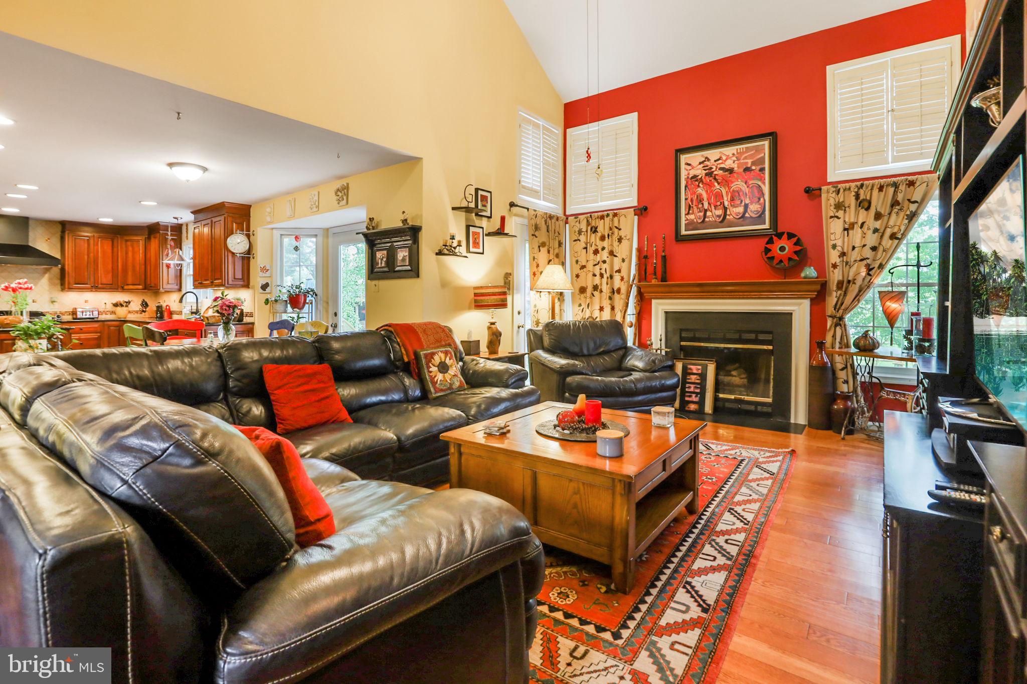 10202 Daylily Ct