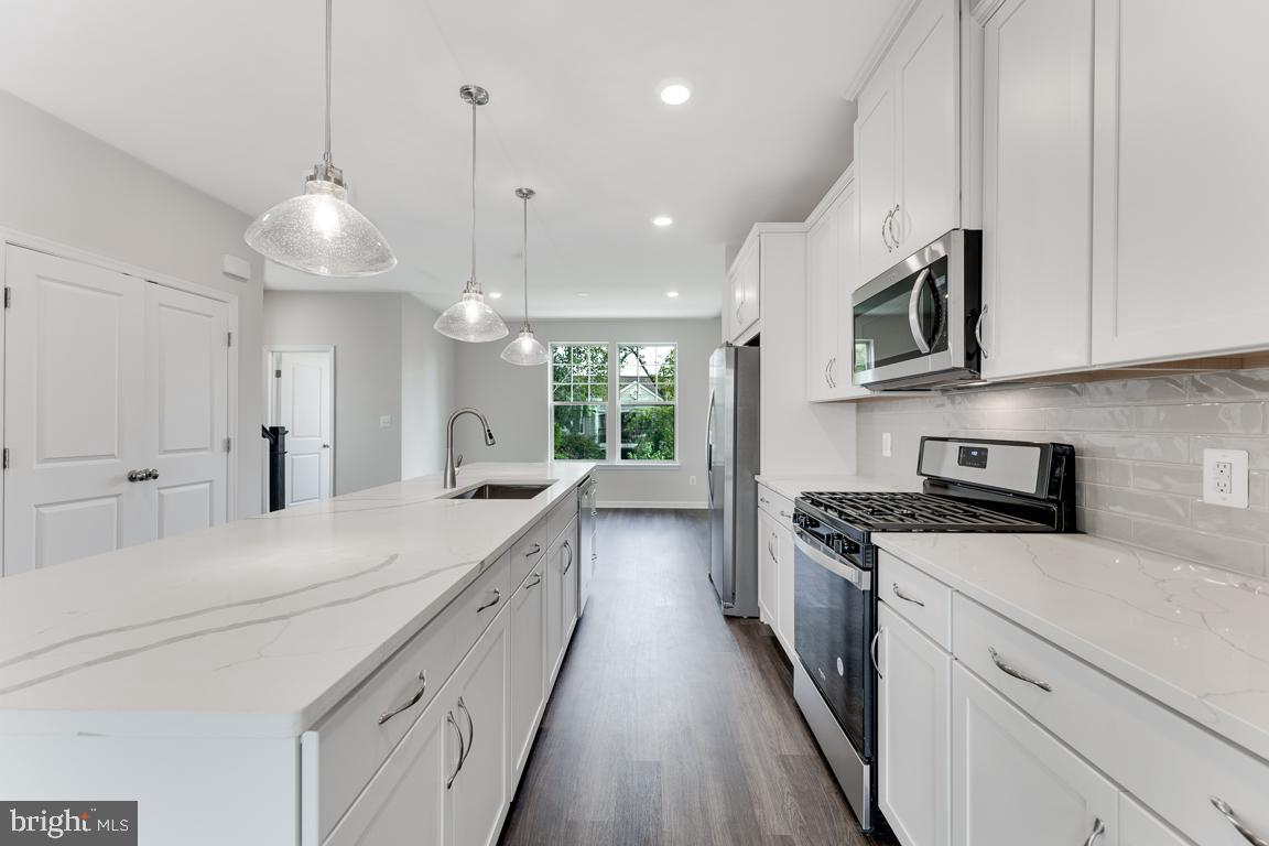9325 Barnes Loop