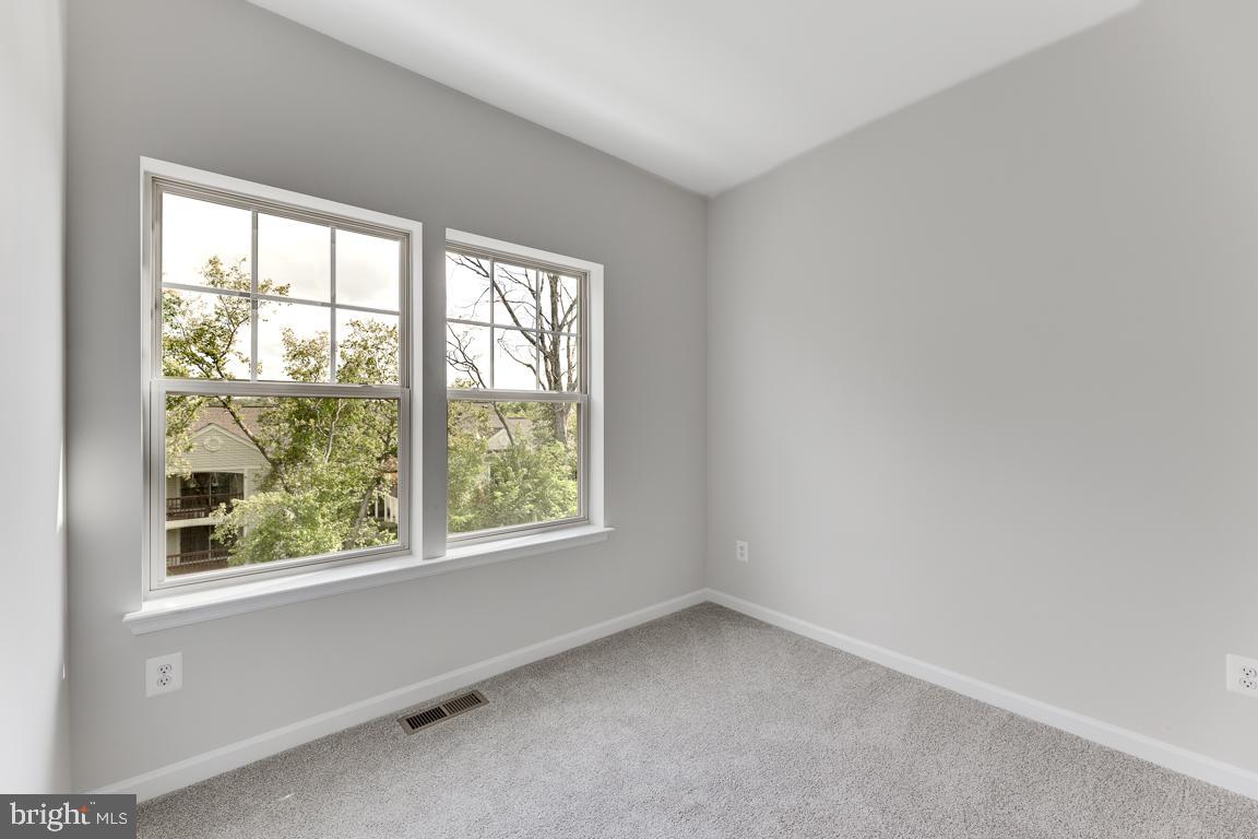 9325 Barnes Loop