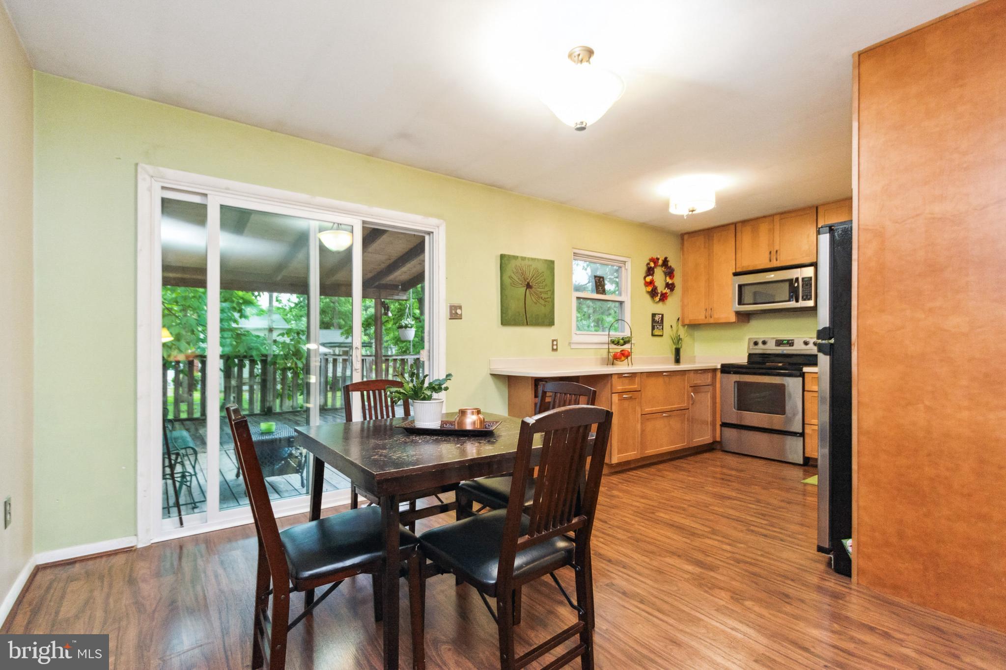 9372 Fernwood Ct