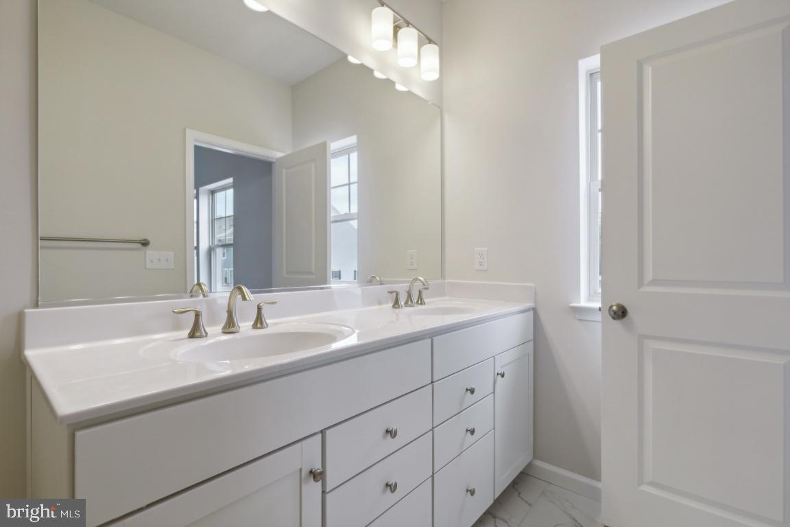 9397 Barnes Loop