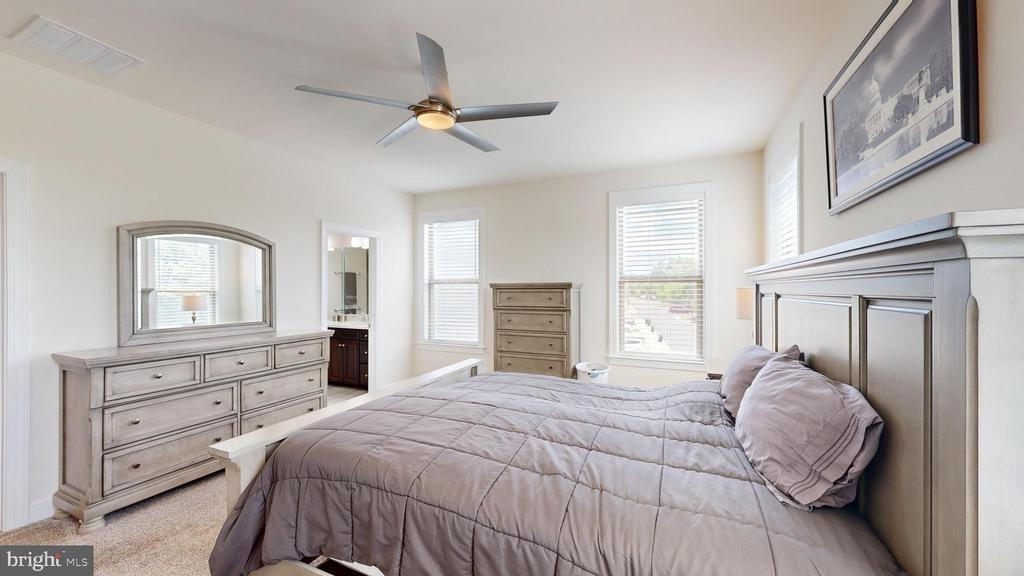 9879 Buchanan Loop