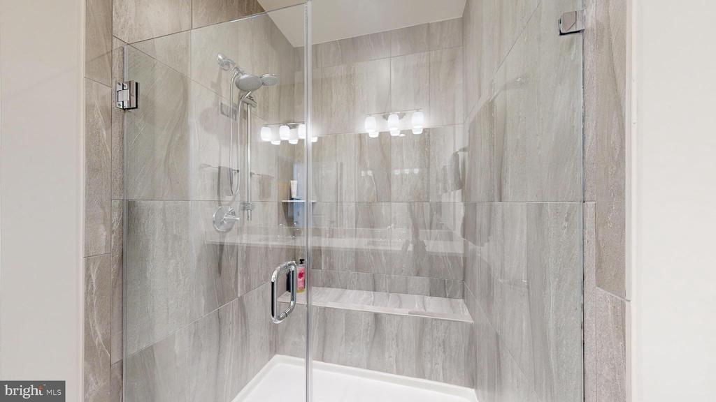 9879 Buchanan Loop