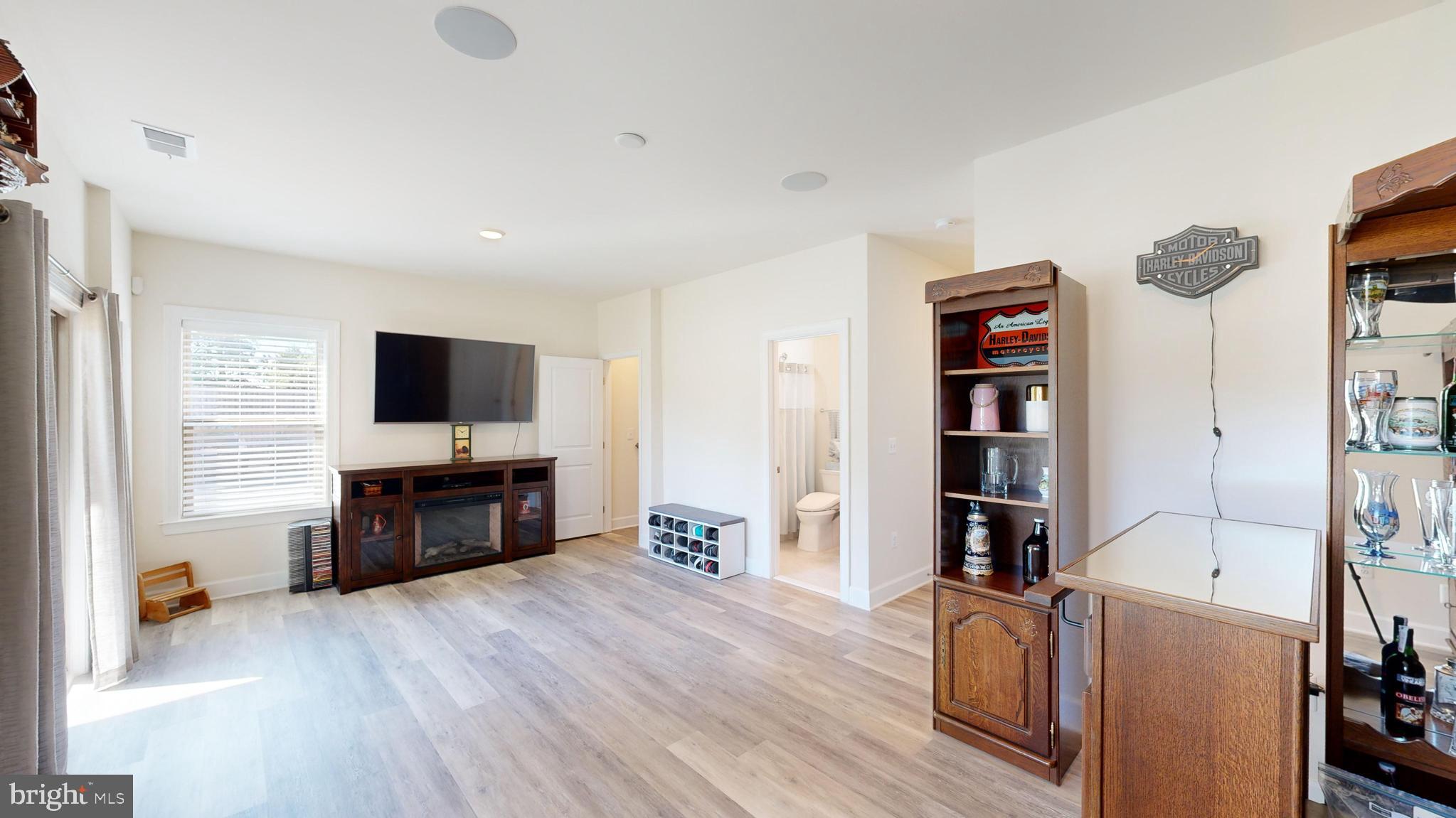 9879 Buchanan Loop