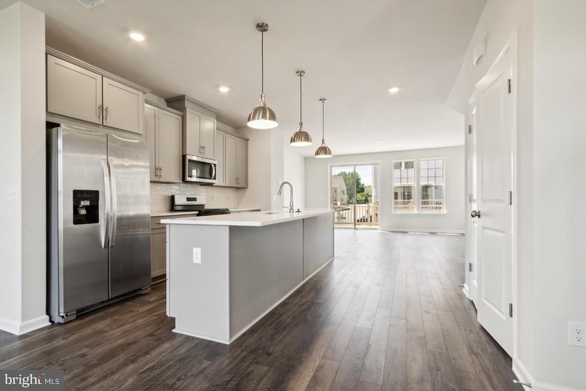 9377 Barnes Loop