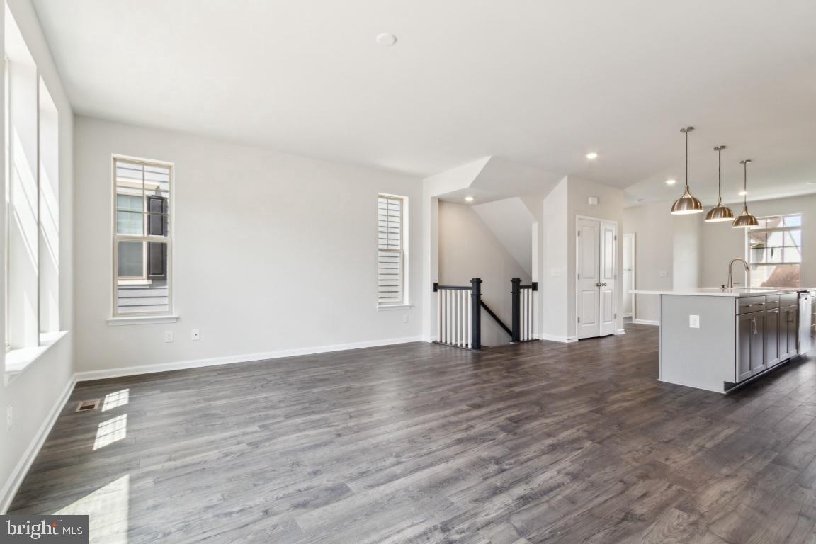 9377 Barnes Loop