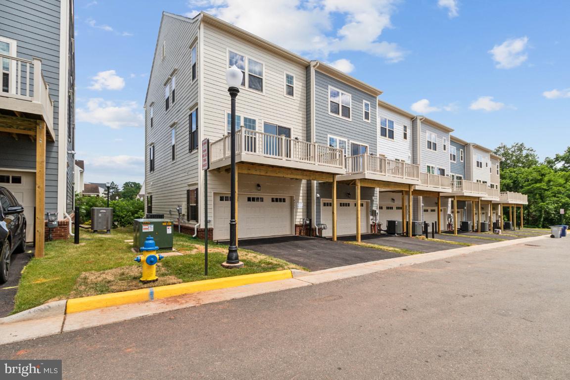 9377 Barnes Loop