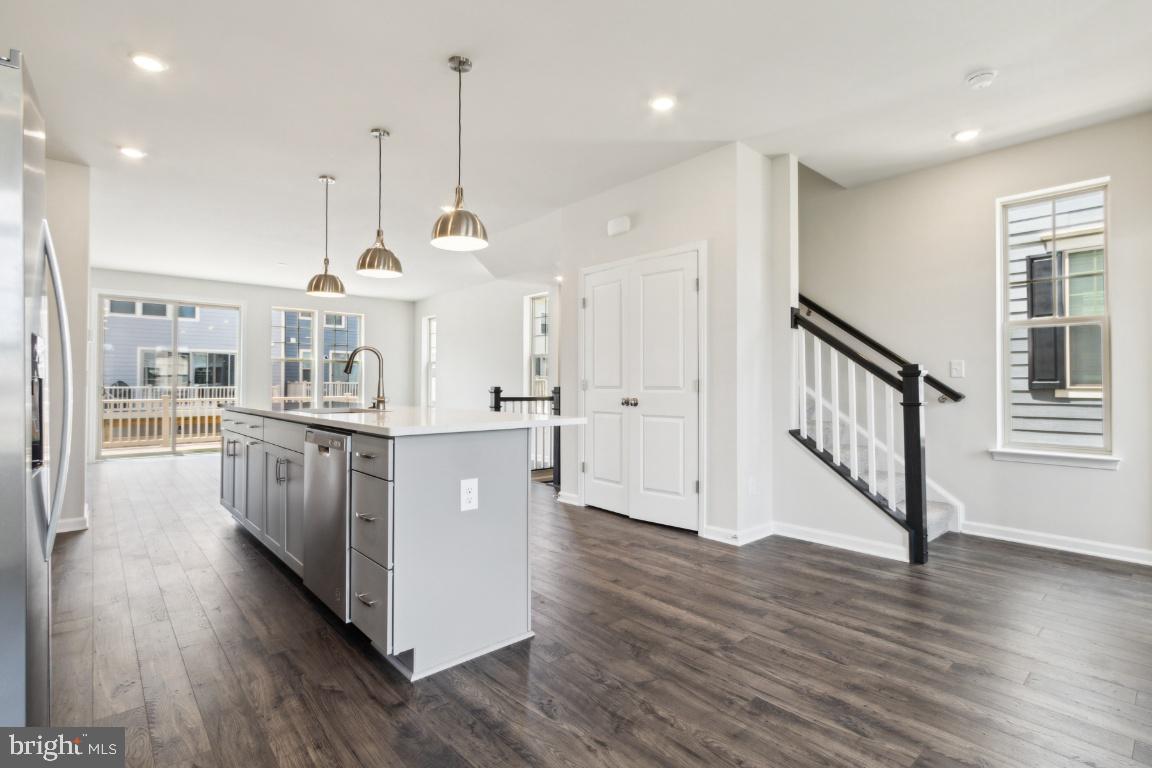9377 Barnes Loop
