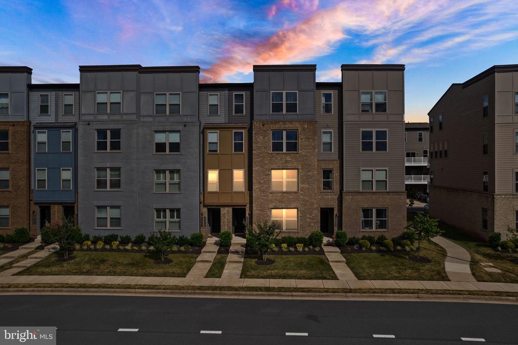 10420 Ratcliffe Trl