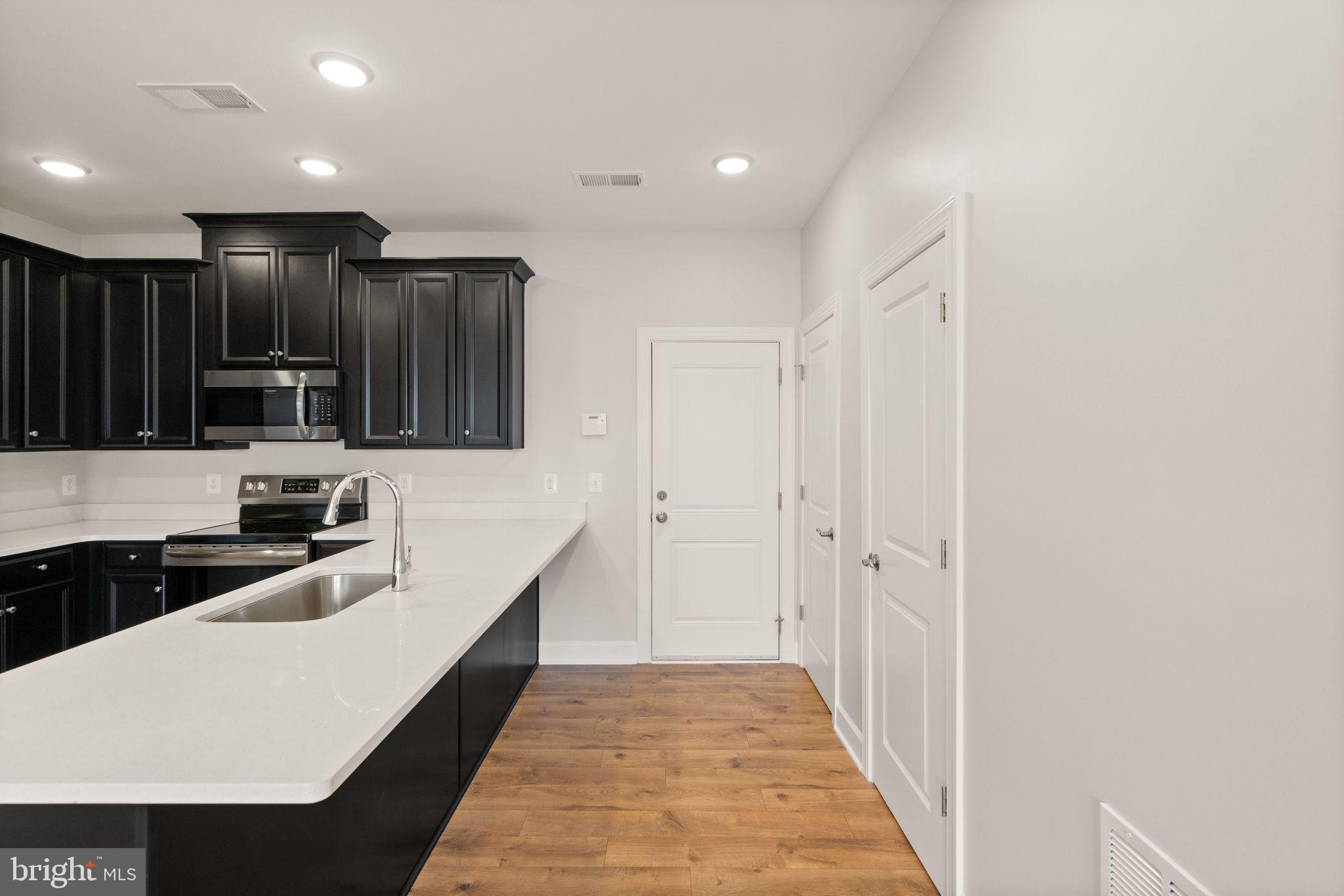 10420 Ratcliffe Trl