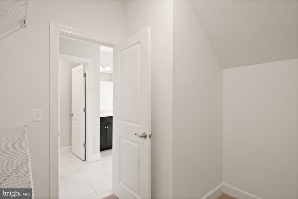 10420 Ratcliffe Trl
