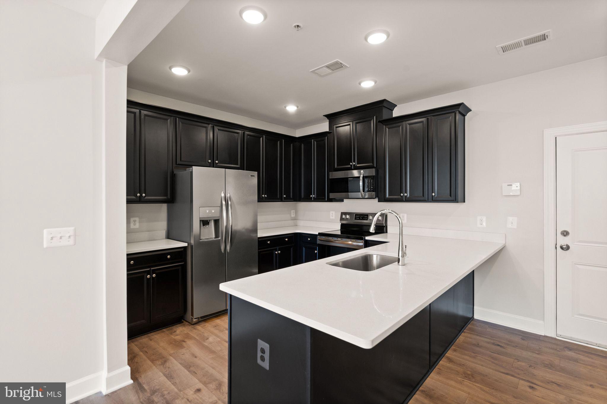 10420 Ratcliffe Trl