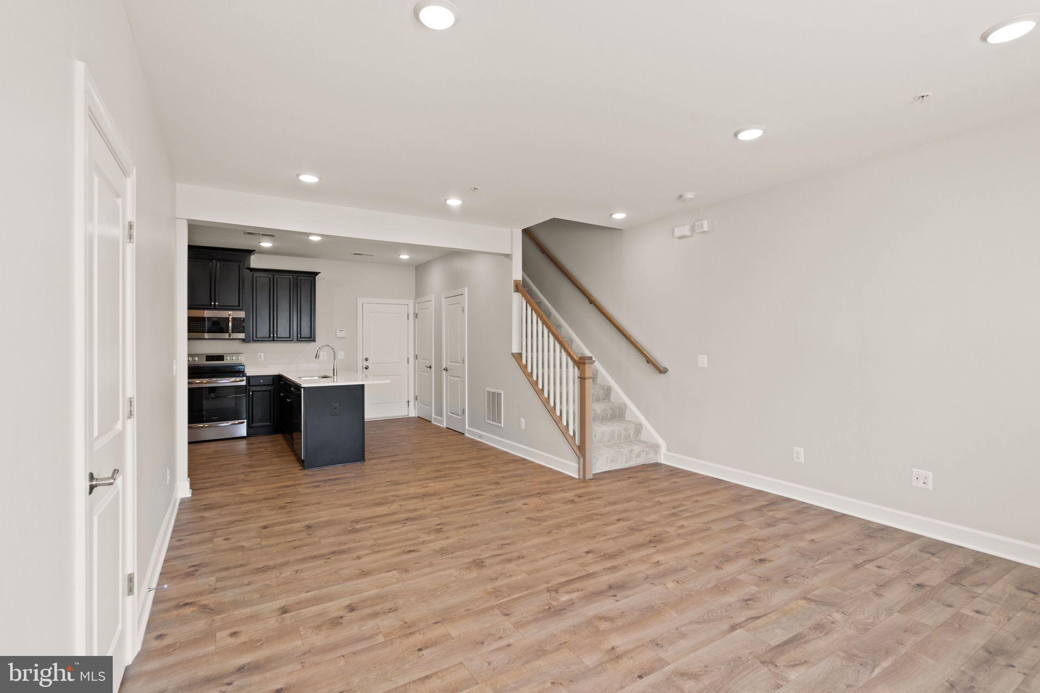 10420 Ratcliffe Trl