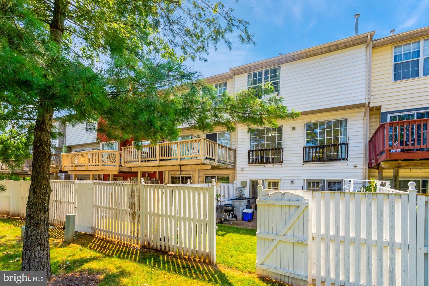 10261 Calypso Dr