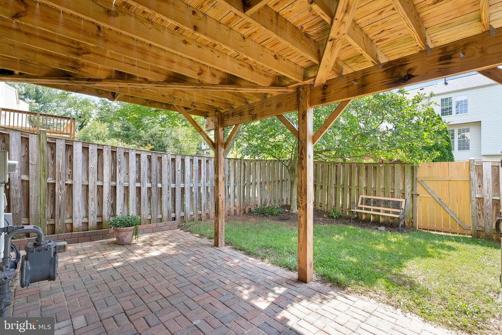 9024 Coriander Cir