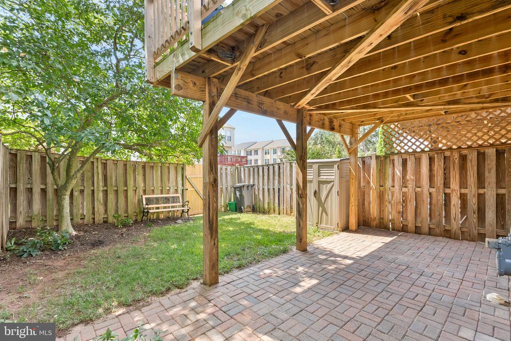 9024 Coriander Cir