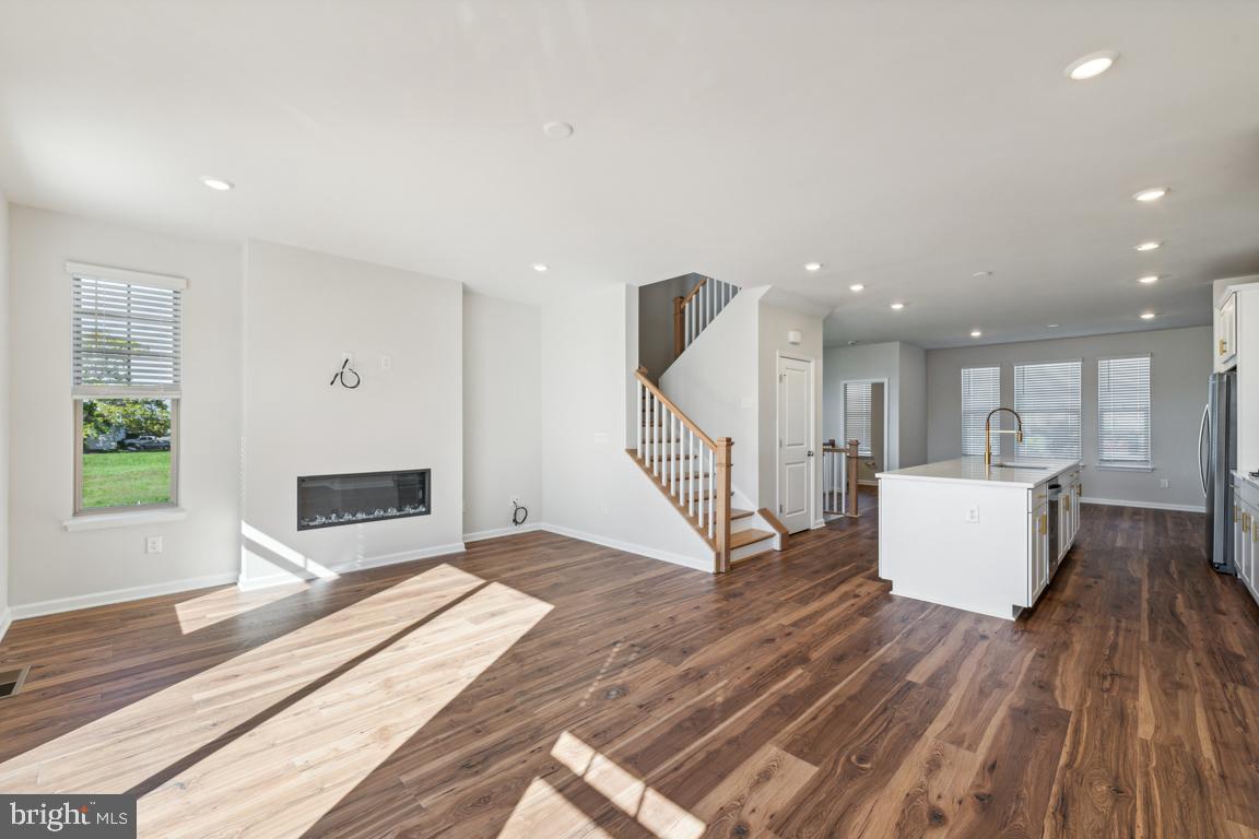9475 Prince William
