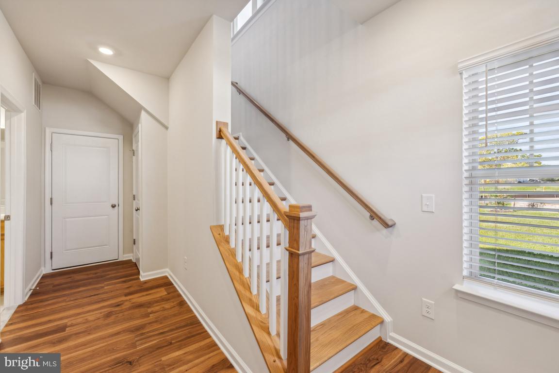 9475 Prince William