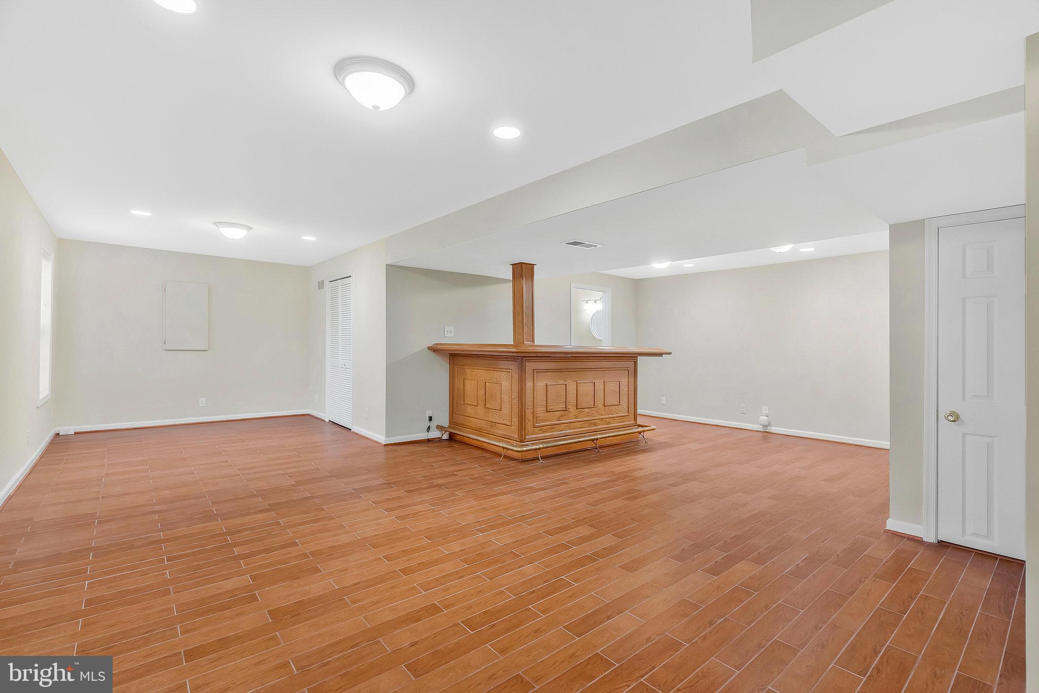 9335 CAMPHOR CT