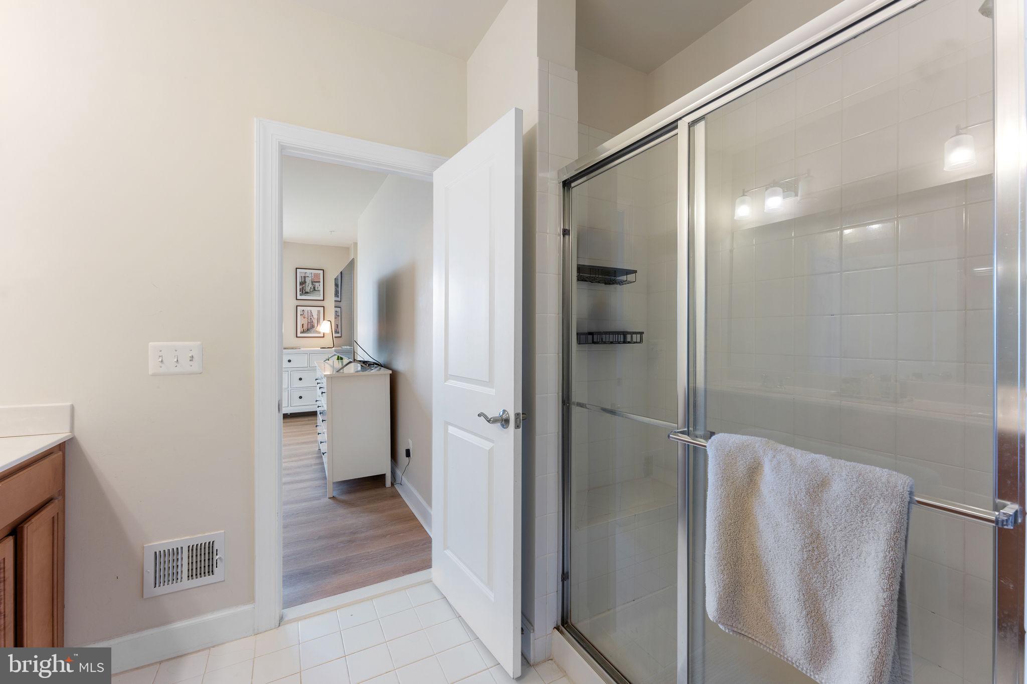 10439 RATCLIFFE TRL