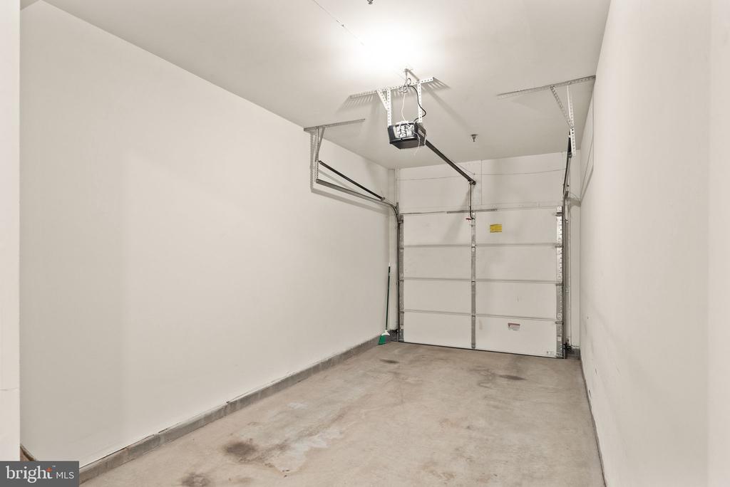 8610 Liberty Trl #102
