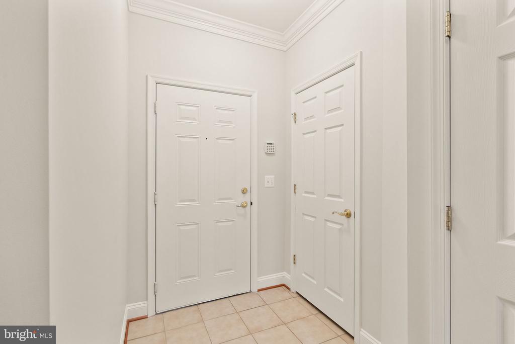 8610 Liberty Trl #102
