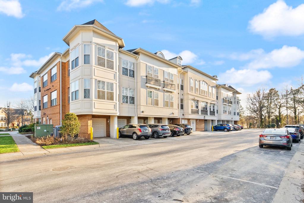 8610 Liberty Trl #102