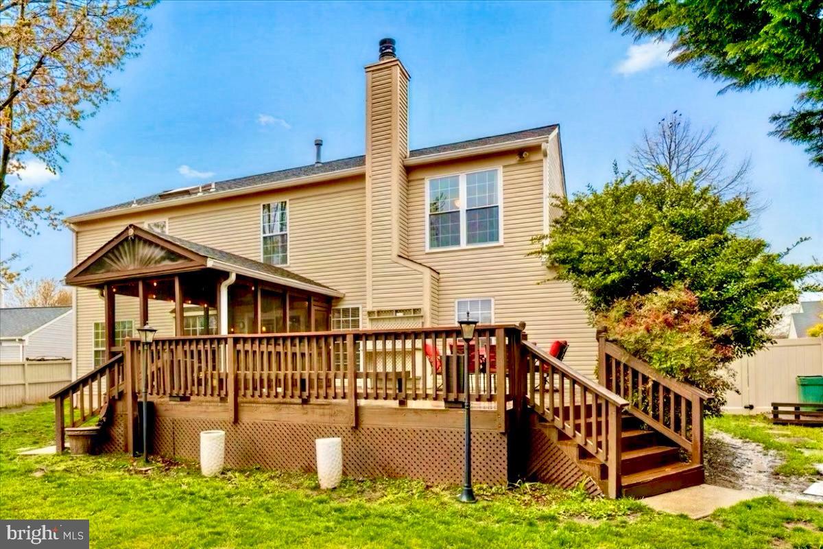 9553 Oakenshaw Dr