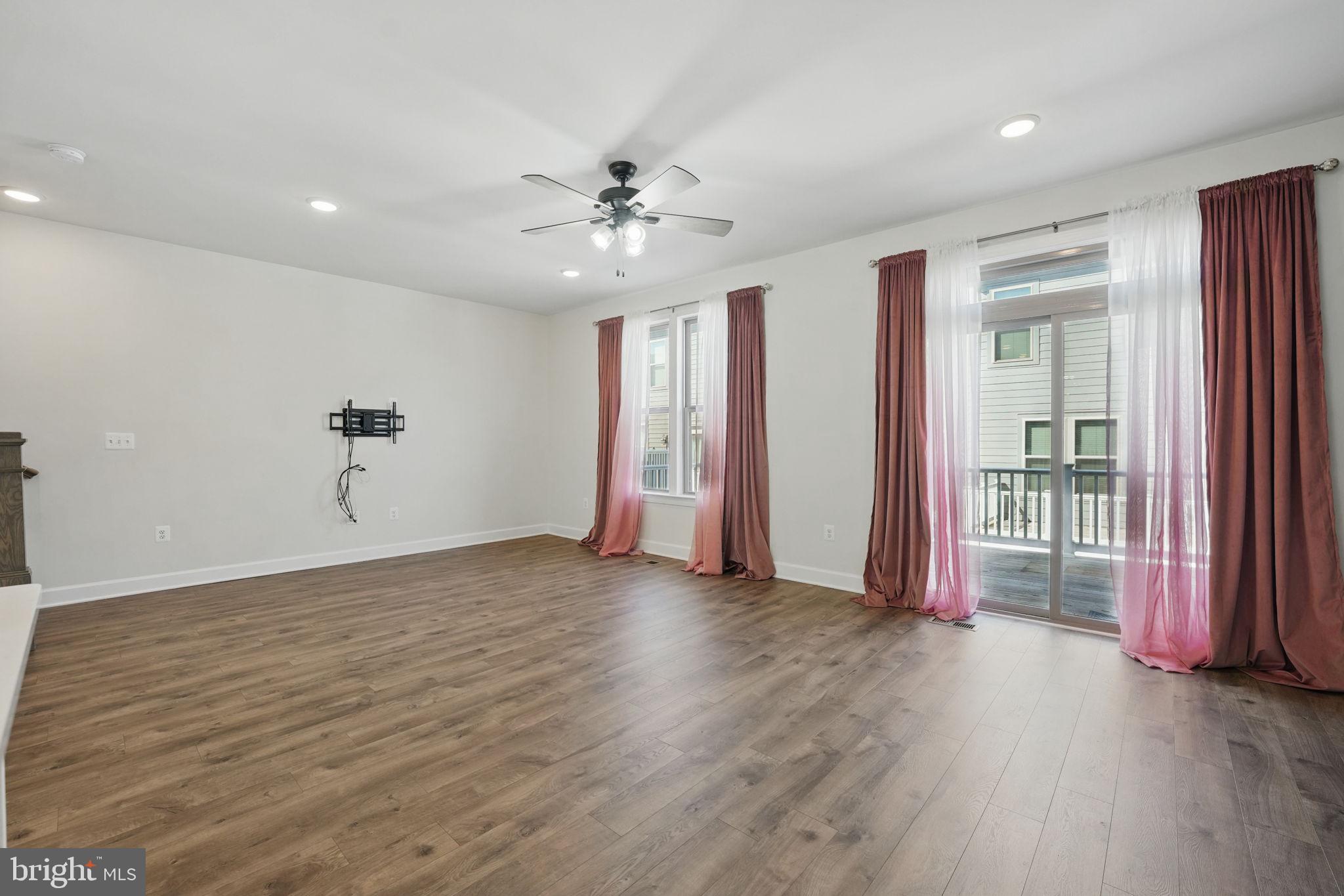 9870 Buchanan Loop