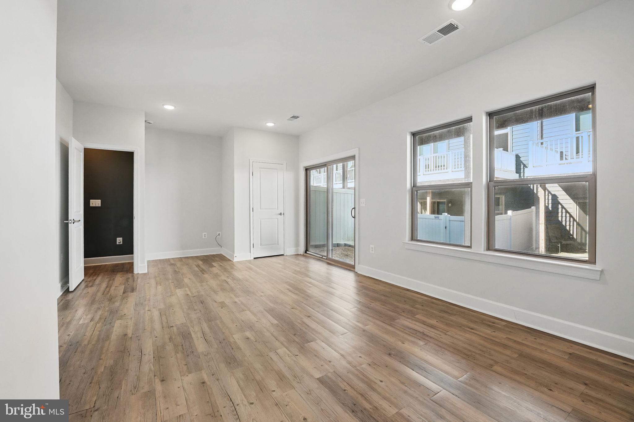 9870 Buchanan Loop
