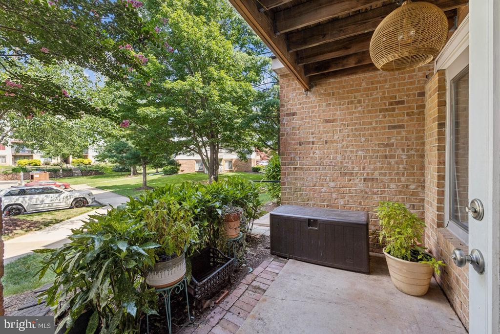 9559 Coggs Bill Dr #102