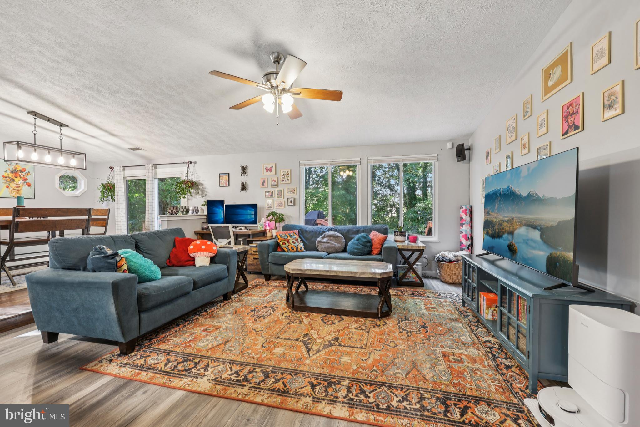 10235 Foxborough Ct