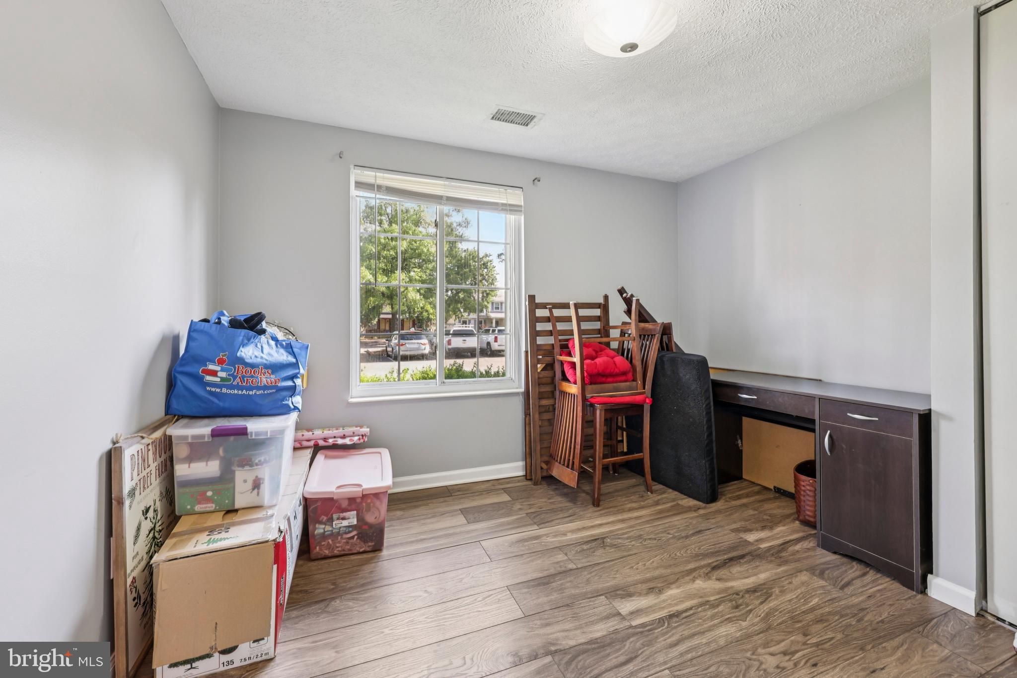 10235 Foxborough Ct