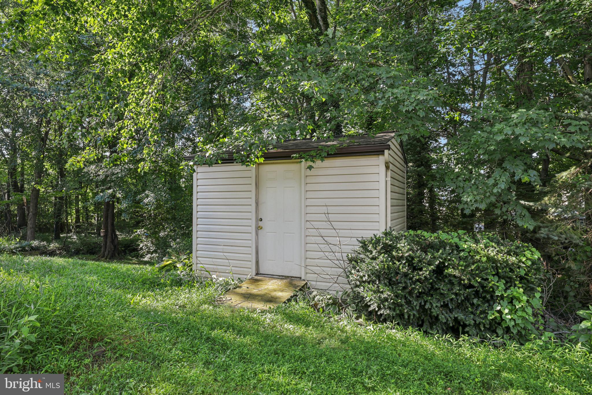 10235 Foxborough Ct