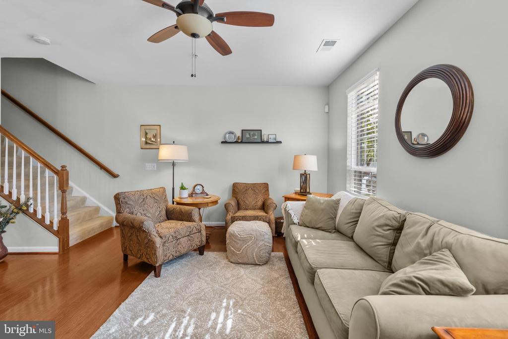9439 STONEWALL ROAD
