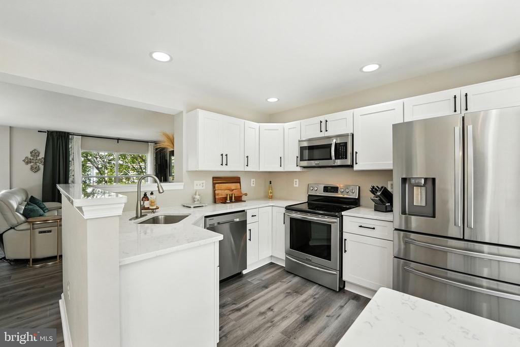 10267 MAGNOLIA GROVE DRIVE