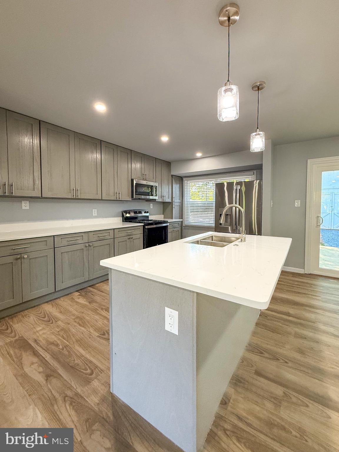 9274 BAYBERRY AVENUE