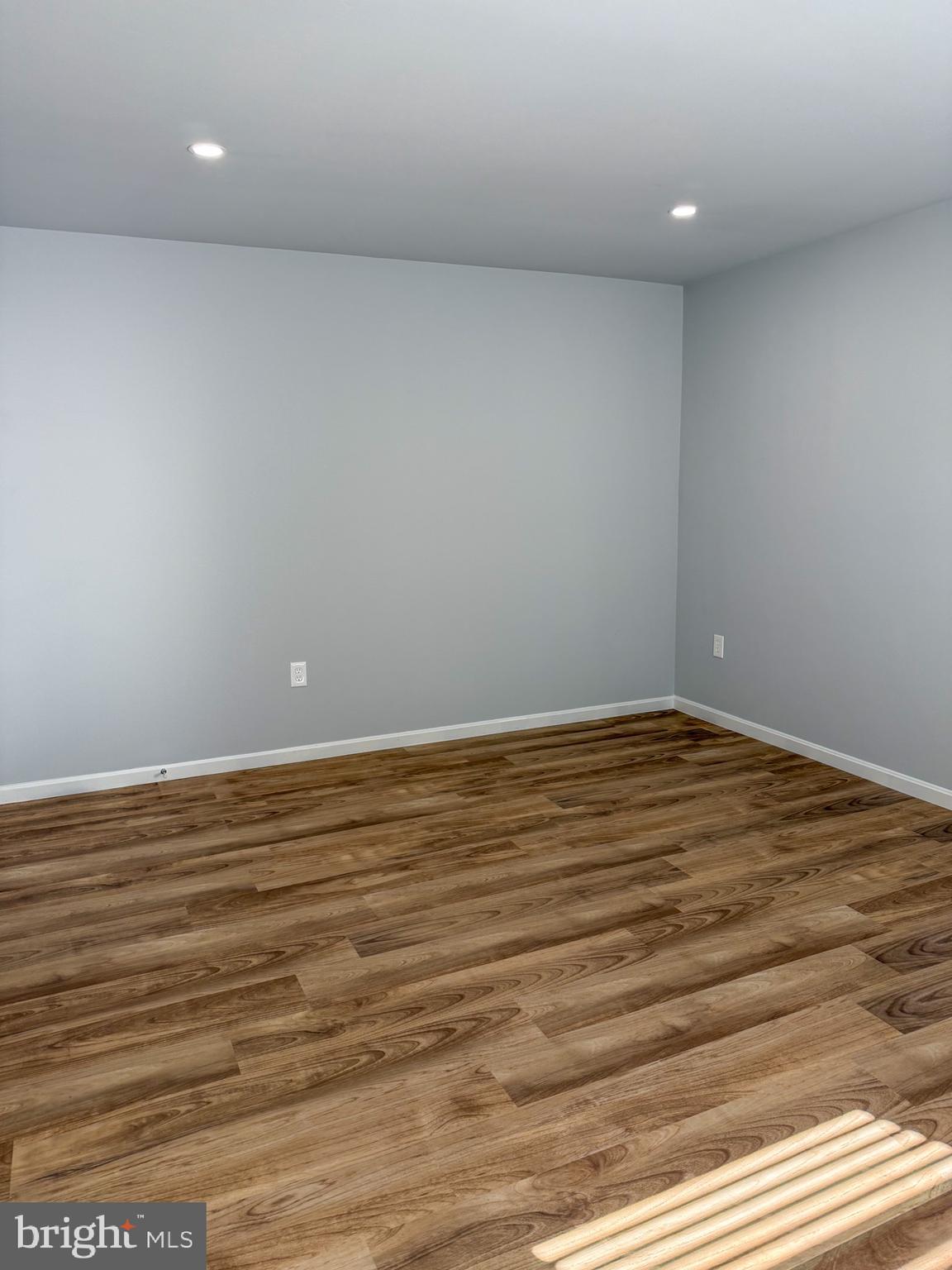 9274 BAYBERRY AVENUE