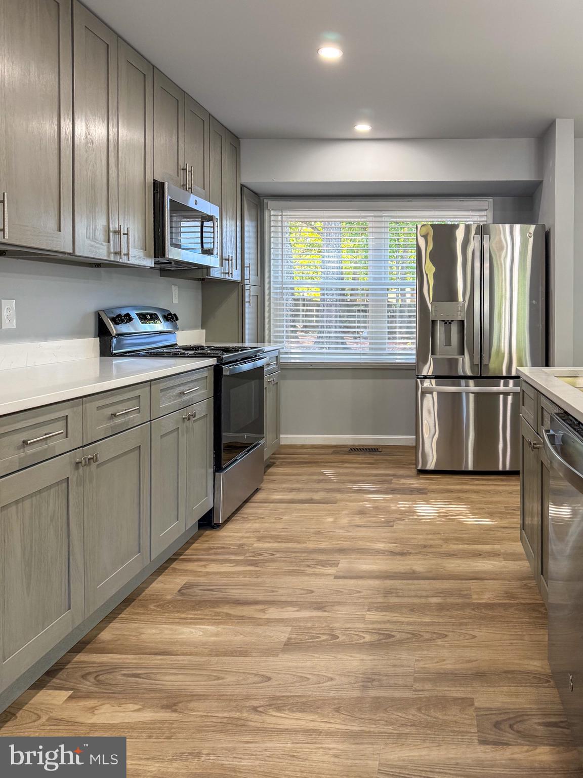 9274 BAYBERRY AVENUE