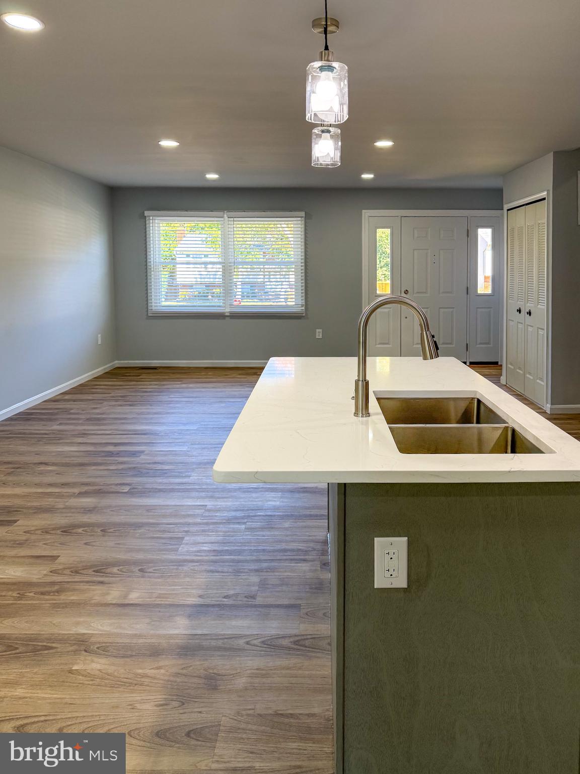 9274 BAYBERRY AVENUE