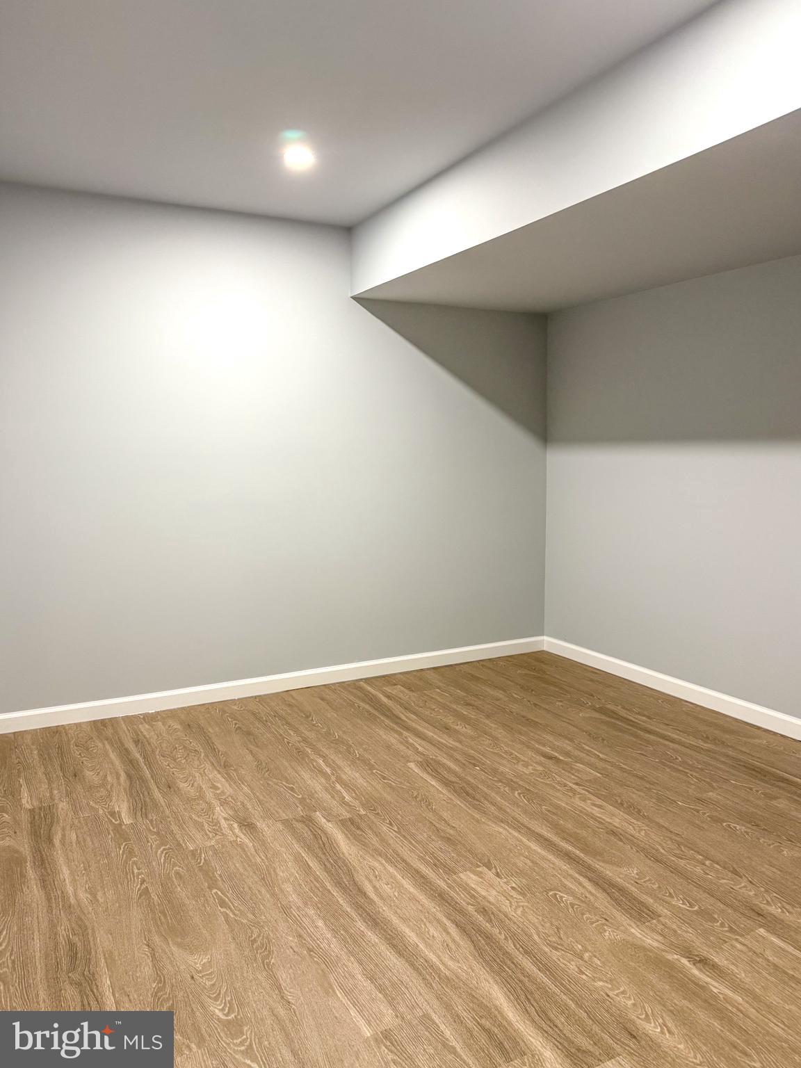 9274 BAYBERRY AVENUE