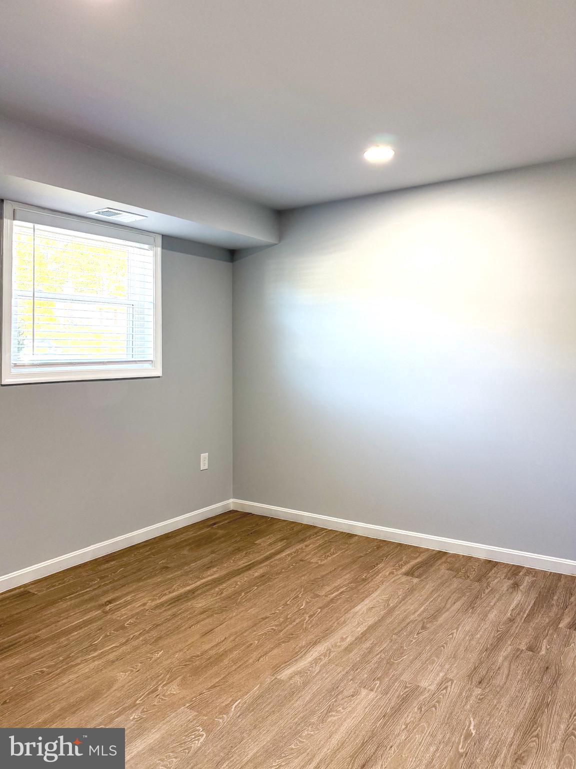 9274 BAYBERRY AVENUE