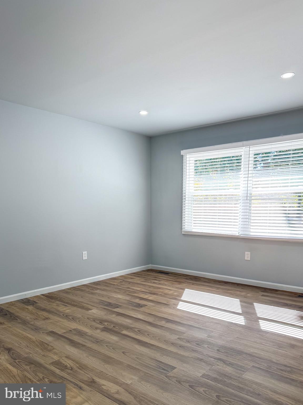 9274 BAYBERRY AVENUE